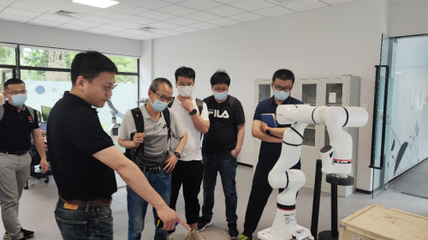 百年工藝與智能制造的融合之旅 福田康明斯參訪珞石機器人，技術轉讓共繪新藍圖